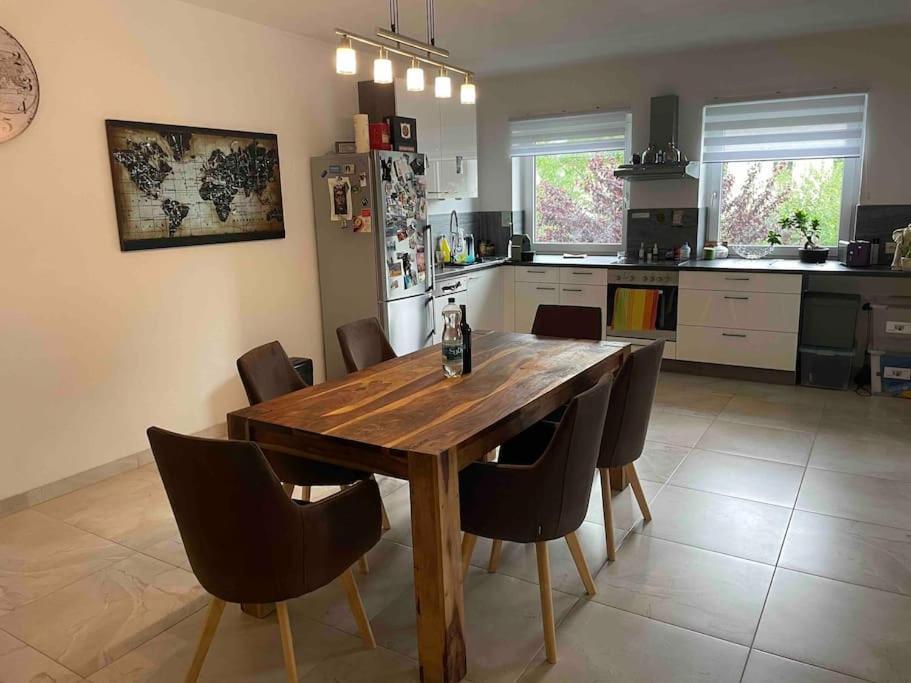 Moderne Wohnung Mit Stil Gross Gerungs Exterior photo
